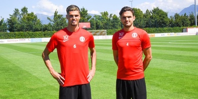 Der Vertrag mit Ismajl Beka (l.)  wurde um zwei Jahre, der mi Egzon Kllokoqi um ein Jahr verlängert.