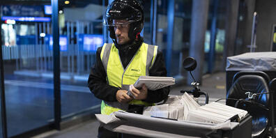 Die Post überführt ihre Westschweizer Zustellfirma Epsilon in ihre anderen konzerneigenen Zustellfirmen. (Archivbild)