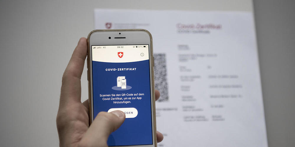 Die EU-Kommission dürfte in den nächsten Tagen grünes Licht für das Schweizer Covid-Zertifikat geben. Man sei auf gutem Weg, sagte am Mittwoch ein Sprecher der Brüsseler Behörde. (Archiv)