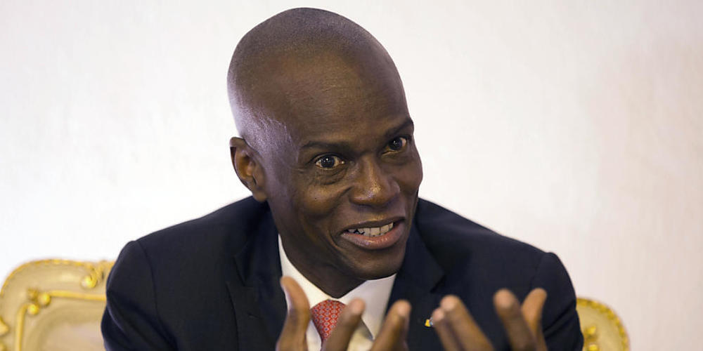 ARCHIV - Jovenel Moise, Präsident von Haiti, spricht während eines Interviews in seinem Büro. Moise ist in der Nacht in seiner Residenz überfallen und tödlich verletzt worden. Foto: Dieu Nalio Chery/AP/dpa