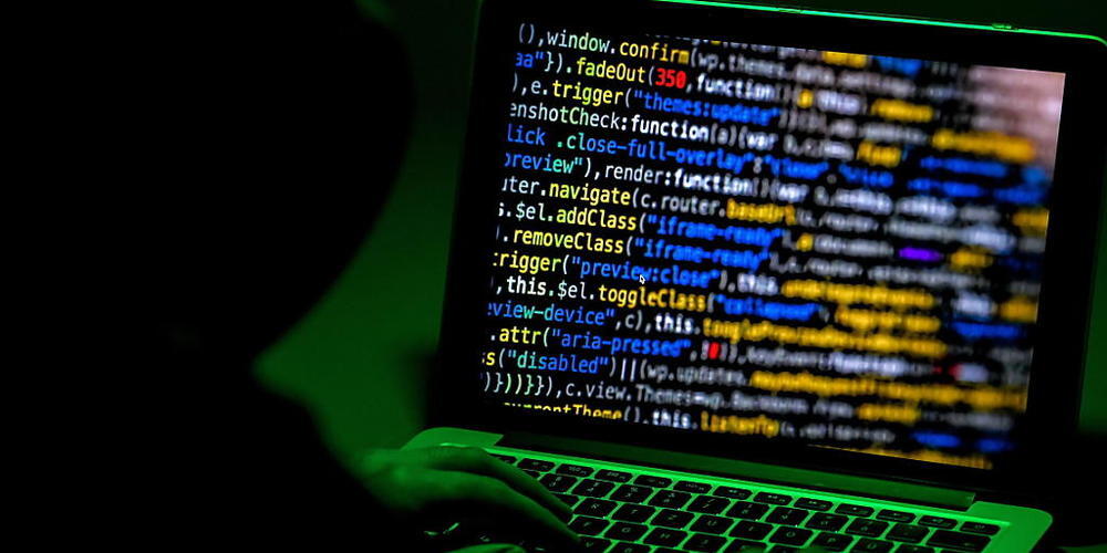 Der Vergleichsdienst Comparis wurde Opfer von Cyberkriminellen (Symbolbild).