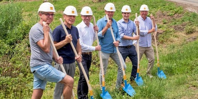 Beim Spatenstich: (v.l.n.r.) Markus Benz, Josef Ramensperger, Eugenio Peduzzi, Bernhard Roos, Marco Klotz, Michael Gräfensteiner