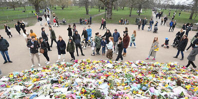 ARCHIV - Ganz Großbritannien trauerte Anfang März um die ermordete Londonerin Sarah Everard. Jetzt hat sich vor Gericht ein Polizist des Gewaltverbrechens schuldig bekannt. Foto: Victoria Jones/PA Wire/dpa
