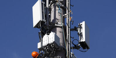 Der Bedarf nach mobilen Daten verdoppelt sich laut Swisscom praktisch jedes zweite Jahr. Daher sei der 5G-Ausbau wichtig (Archivbild)