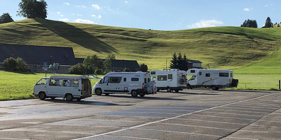 Ein gefragter Platz ist vor allem der zentrumsnahe Friedhofparkplatz. Jetzt werden dort Gebühren erhoben.