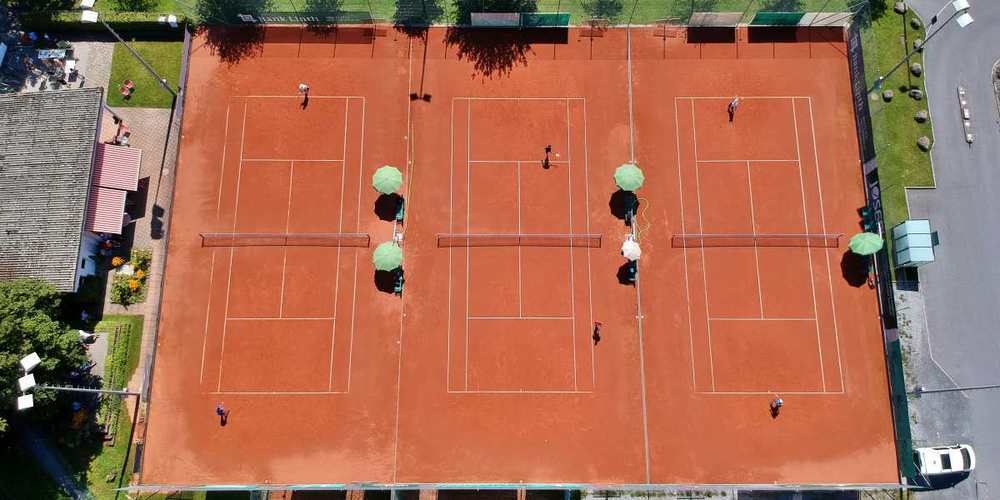 Anlage des TennisClub Uznach an der Benknerstasse.