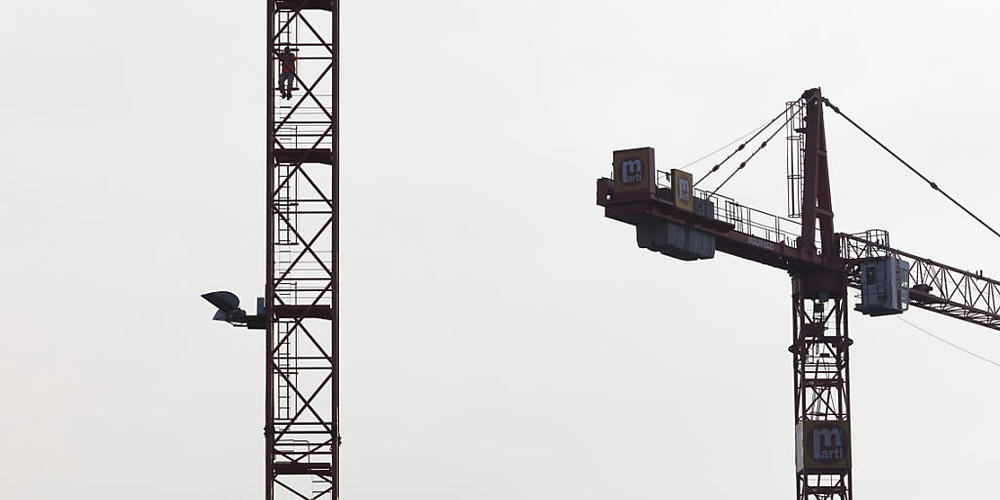 Trotz Corona ist in der Schweiz im vergangenen Jahr fleissig saniert und gebaut worden. Das Gebäudeprogramm von Bund und Kantonen hat eine rekordhohe Summe an Fördergeldern ausbezahlt. (Symbolbild)