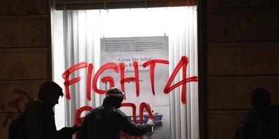 Szene der Anti-WEF-Demo in Zürich im Januar 2020: Kundgebungen von gewaltbereiten Gruppierungen sollen gemäss der Stadtzürcher SVP gar nicht erst bewilligt werden. (Archivbild)