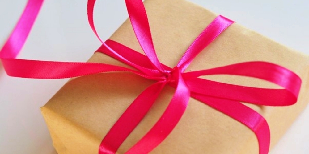 In diesem Artikel werden die schönsten persönlichen Geschenke näher angeschaut.