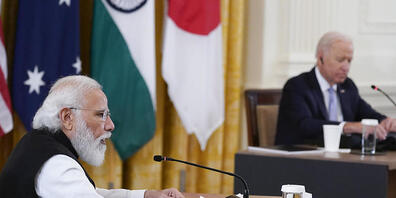 US-Präsident Joe Biden (r) bei einem Gipfeltreffen neben Narendra Modi (l), Premierminister von Indien, im Weißen Haus. Foto: Evan Vucci/AP/dpa