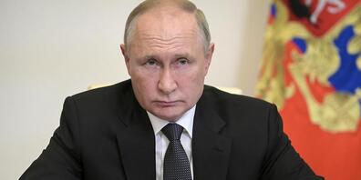 Wladimir Putin, Präsident von Russland, nimmt in der Nowo-Ogarjowo-Residenz per Videoschalte an einem Treffen teil. Foto: Alexei Druzhinin/Pool Sputnik Kremlin/AP/dpa