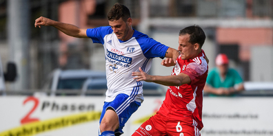 Zweikampf zwischen Michael Baertsch (l.) und Stefano Cirelli. 