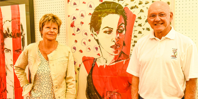 Rolf Knie und Brigitte Neeser, Galeristin.
