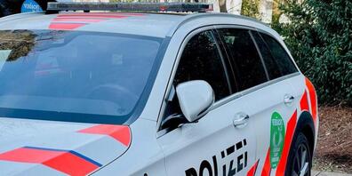 Die Glarner Kantonspolizei sucht zwei 18- bis 19-jährige Männer, die in Ziegelbrücke eine junge Frau ausgeraubt haben sollen.