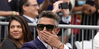 Alejandro Sanz auf dem Walk of Fame in Los Angeles. Foto: Chris Pizzello/Invision/dpa