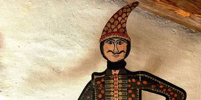 Ein Objekt mit Seltenheitswert: «Pajass» oder Pritschenmeister, eine Zeigerfigur im Schützenstand.