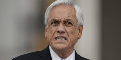 Der chilenische Präsident Sebastian Piñera gibt eine Pressekonferenz im Präsidentenpalast La Moneda in Santiago, Chile. Piñera ist einer von Hunderten aktueller und ehemaliger Politiker, die als Nutznießer geheimer Offshore-Bankkonten identifizier...