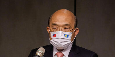 FILED - Der Taiwanesische Regierungschef Su Tseng-chang bei einer Pressekonferenz. Photo: Lin Yen Ting/SOPA Images via ZUMA Wire/dpa
