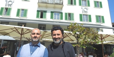 Rocco Delli Colli (r.) und Osteria-Chef Michele Di Fiore vor dem Dieci al Lago.