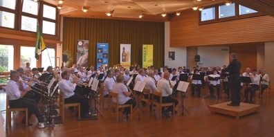 Im Saal der Neu-Schönstatt-Schwestern zogen die 70 MusikantInnen aus dem ganzen Kanton alle Register.