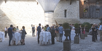Diplomfeier des Studiengangs Stadt-, Verkehrs- und Raumplanung im Schloss Rapperswil.