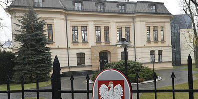 ARCHIV - Das polnische Verfassungsgericht in Warschau. Foto: Czarek Sokolowski/AP/dpa