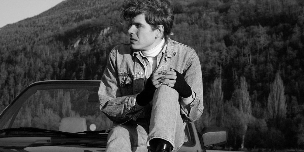 Crimer präsentiert kommenden Freitag sein neues Album «Fake nails»