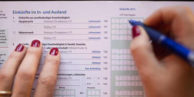 Das Ausfüllen der Steuererklärung dürfte in Stäfa 2022 etwas leichter fallen: Der Steuerfuss soll von 88 auf 80 Prozent gesenkt werden. (Symbolbild)