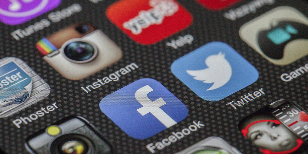 Eigentlich können sich nur Kinder ab 13 Jahren bei Instagram anmelden. Viele Kinder geben aber oft ein falsches Geburtsdatum an.