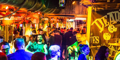 An den Wochenenden gibt's 3G-Partys im Pirates in Hinwil.