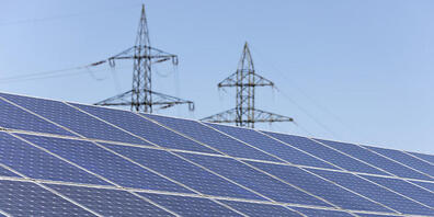 Meyer Burger hat seit zehn Jahren keinen Gewinn mehr geschrieben. Das soll sich aber bald ändern, indem sich das Unternehmen vom Solarzulieferer zum Hersteller von Solarzellen transformiert. (Symbolbild)