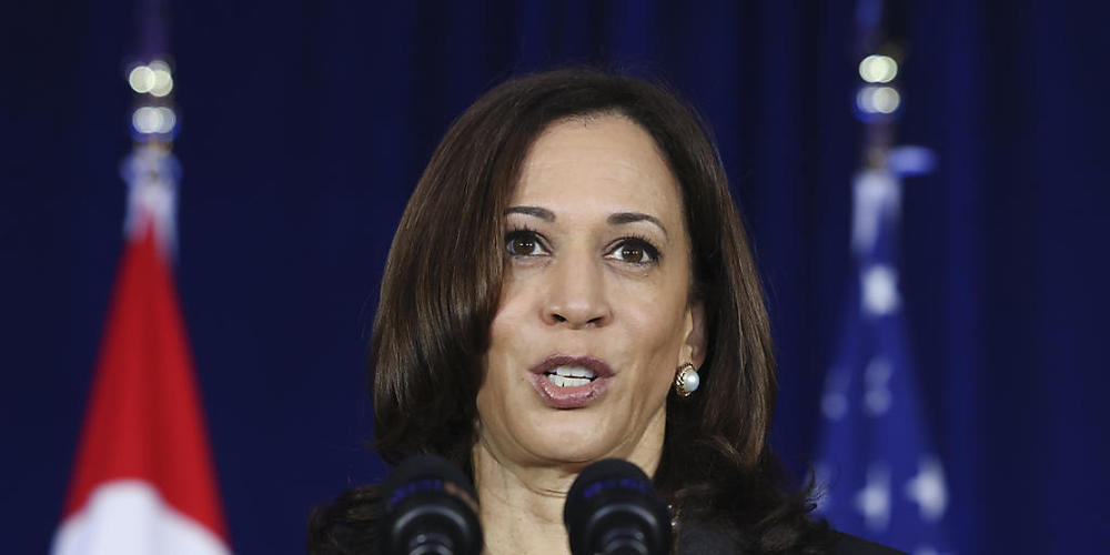 US-Vizepräsidentin Kamala Harris hält während ihrer Südostasienreise eine Rede in den Gardens by the Bay in Singapur. In ihrer Rede verteidigte Harris den Abzug der amerikanischen Truppen aus Afghanistan. Joe Biden habe «die mutige und richtige En...