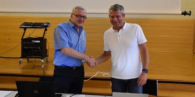 Daniel Bischof (links) wurde als Präsident bestätigt, und Martin Reut (rechts) zum Ehrenmitglied ernannt.