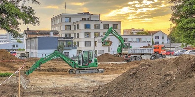 Das vergiftete Erdreich wird sorgfältig abgetragen, abgeführt und fachgerecht deponiert.
