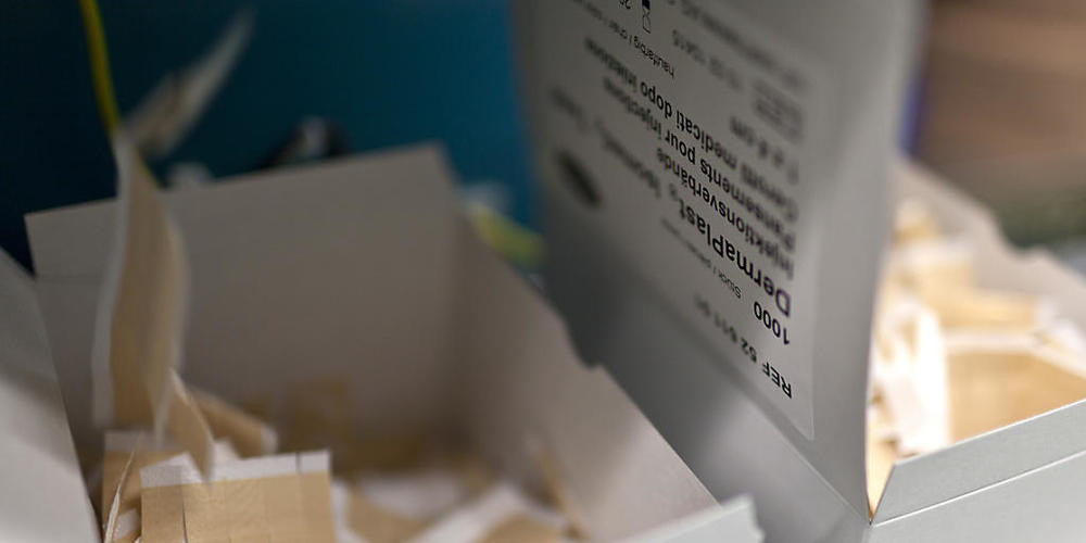 Krankenkassen sollen künftig für bestimmte medizinische Produkte, die im Ausland gekauft werden, aufkommen. (Symbolbild)