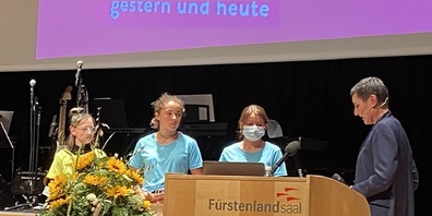 Stadträtin Helen Alder-Frey moderierte den gelungenen Abend.