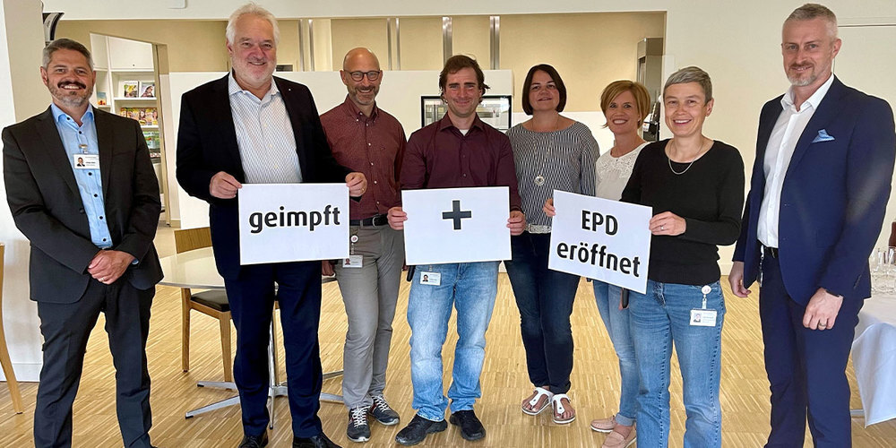 Philipp Müller (Leitung HR), Peter Philipp (CEO Flury Stiftung), Claudio Rieder (Leitung ICT), Sandro Keller (ICT), Janine Disch (Patientenaufnahme), Manuela Gschwend (Leitung Administration), Gabi Nievergelt (Stv. Leitung Pflege), Urs Cadruvi (Spitaldirektor)