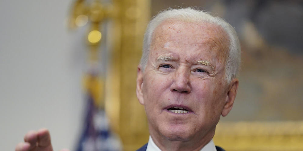 Joe Biden, Präsident der USA,  spricht über den Hurrikan Henri und die Evakuierungen in Afghanistan im Roosevelt Room des Weißen Hauses. Foto: Manuel Balce Ceneta/AP/dpa