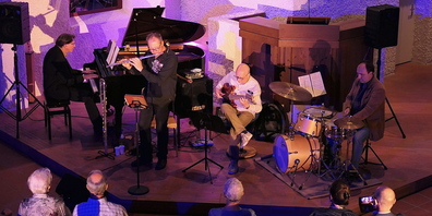 «Erich Tiefenthaler´s Flute Jazz Four» an ihrem Bernecker Konzert, von links Peter Madsen, Erich Tiefenthaler,  Dietmar Kirchner und Patrick Menzechhi