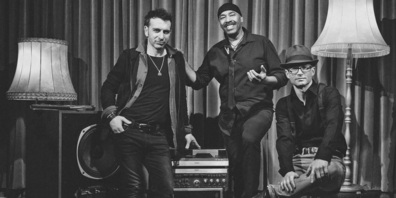 Blitzstart durch «Stompin’ Howie and the Voodoo Train» mit ihrem treibendem Neo-Soul-, Blues- und Funksound.