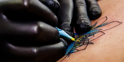 Viele Tattoo-Farben könnten auch bald in der Schweiz verboten werden.