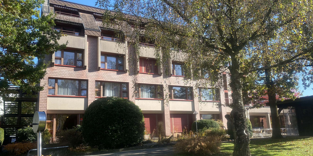 Schwyzer Pflegeeinrichtungen verzeichnen einen Rückgang der Eintritte – im Bild das Alters- und Pflegeheim Biberzelten in Lachen.