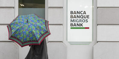 Die Migros Bank zahlt sogenannte Retrozessionen im Umfang von 60 Millionen zurück. Grund dafür ist ein im Jahr 2014 begangener Fehler bei Depotverträgen.