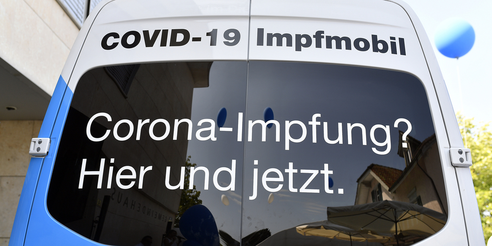 So wie im Kanton Zürich (Bild),  kurvt diese Woche das Impfmobil durch den Kanton Schwyz.