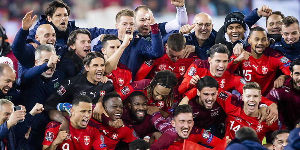 Grund zum Jubeln: Die Schweizer qualifizierten sich als Gruppensieger direkt für die WM in Katar