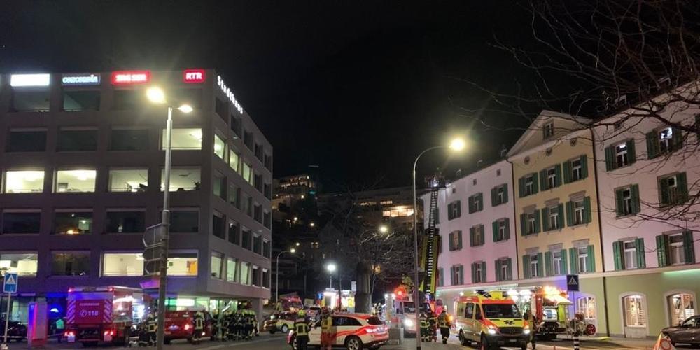 Wegen eines gasähnlichen Geruchs wurde in Chur ein mehrstöckiges Haus evakuiert.