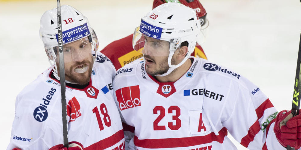 Nico Dünner (rechts) war Doppeltorschütze für die Rapperswil-Jona Lakers beim 4:1-Erfolg in Langnau