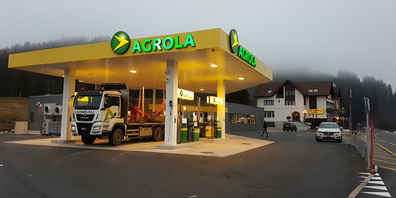 Die Agrola-Tankstelle und der Laveba-Shop in Biberbrugg.