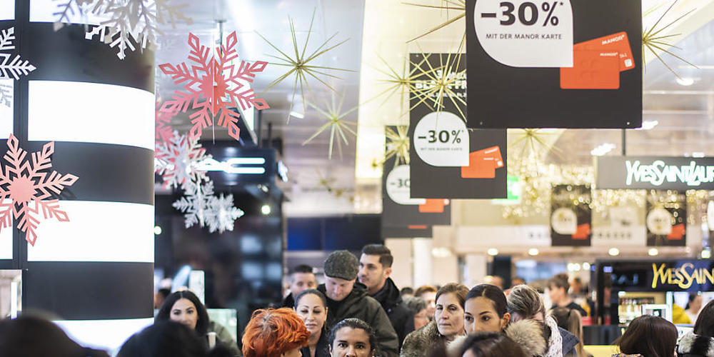 Einkaufslustige am Black Friday in Zürich (Archivbild).