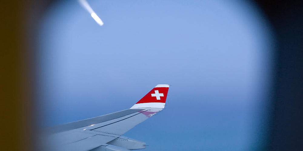 Trotz der neuen Virusvariante, die in Südafrika grassiert, hält die Swiss vorerst an der Durchführung ihrer Flüge nach Südafrika fest. Die Airline fliegt sieben Mal pro Woche nach Johannesburg. (Symbolbild)